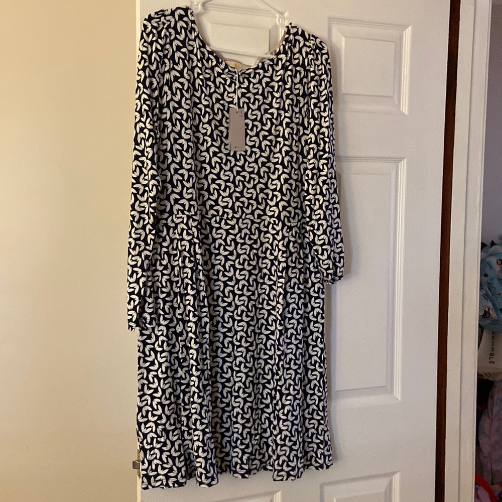 New with tags navy and white Boden dress